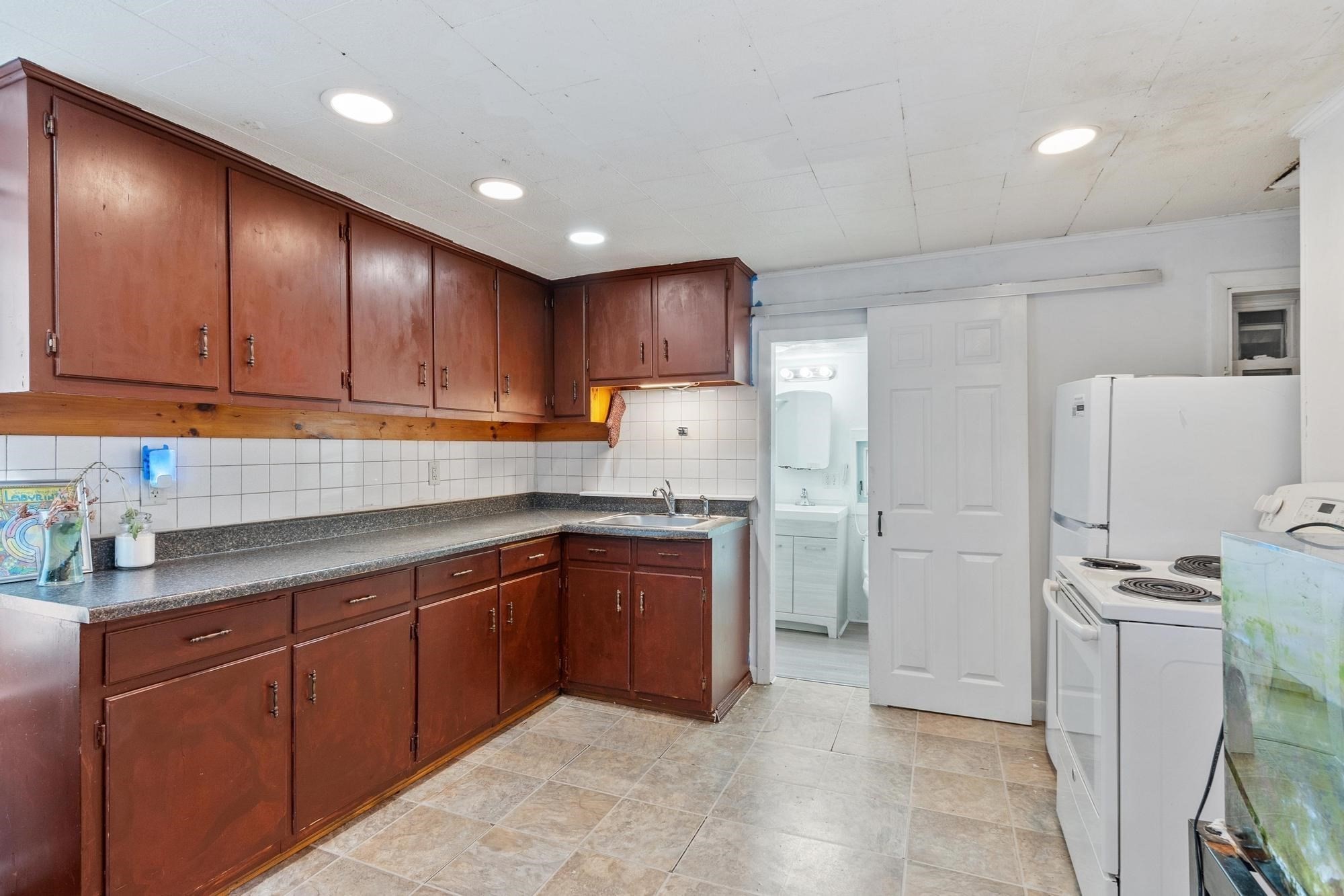 49 Baker Street, Gardner, MA 01440 - Image 8