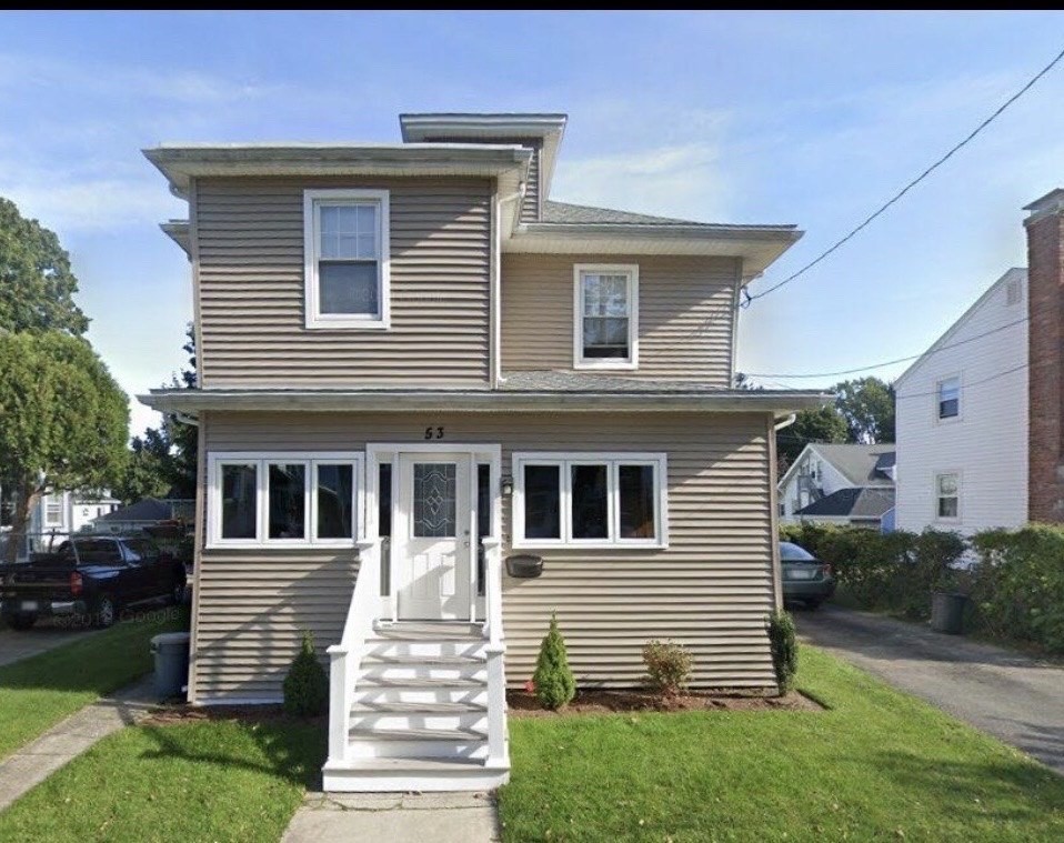 53 Ellington Rd, Quincy, MA 02170