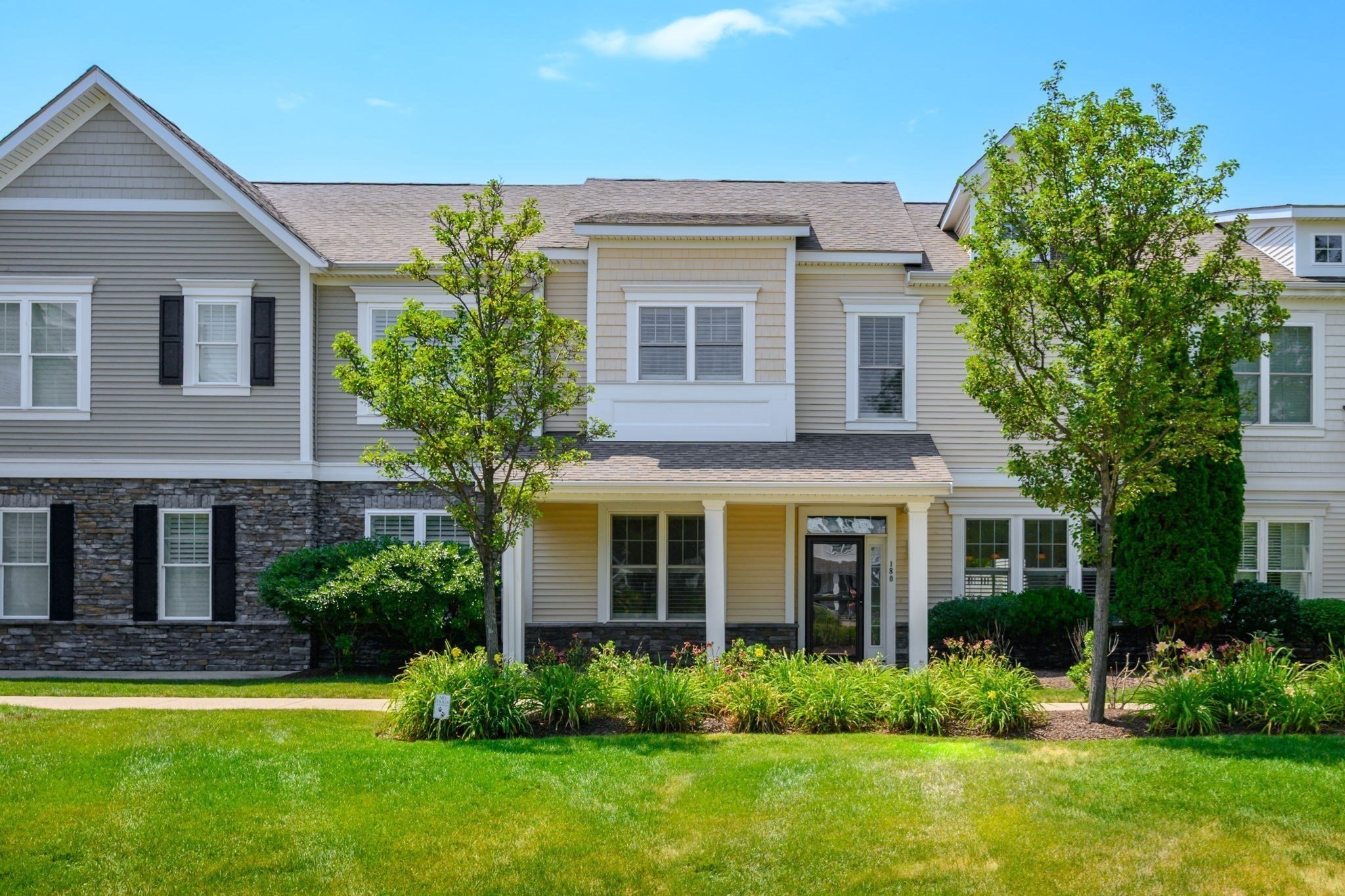 180 Hms Halsted Drive Unit 180, Hingham, MA 02043