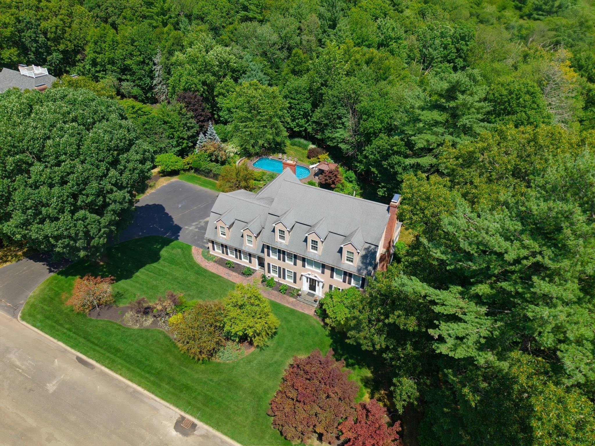 25 Erin Way, Holliston, MA 01746