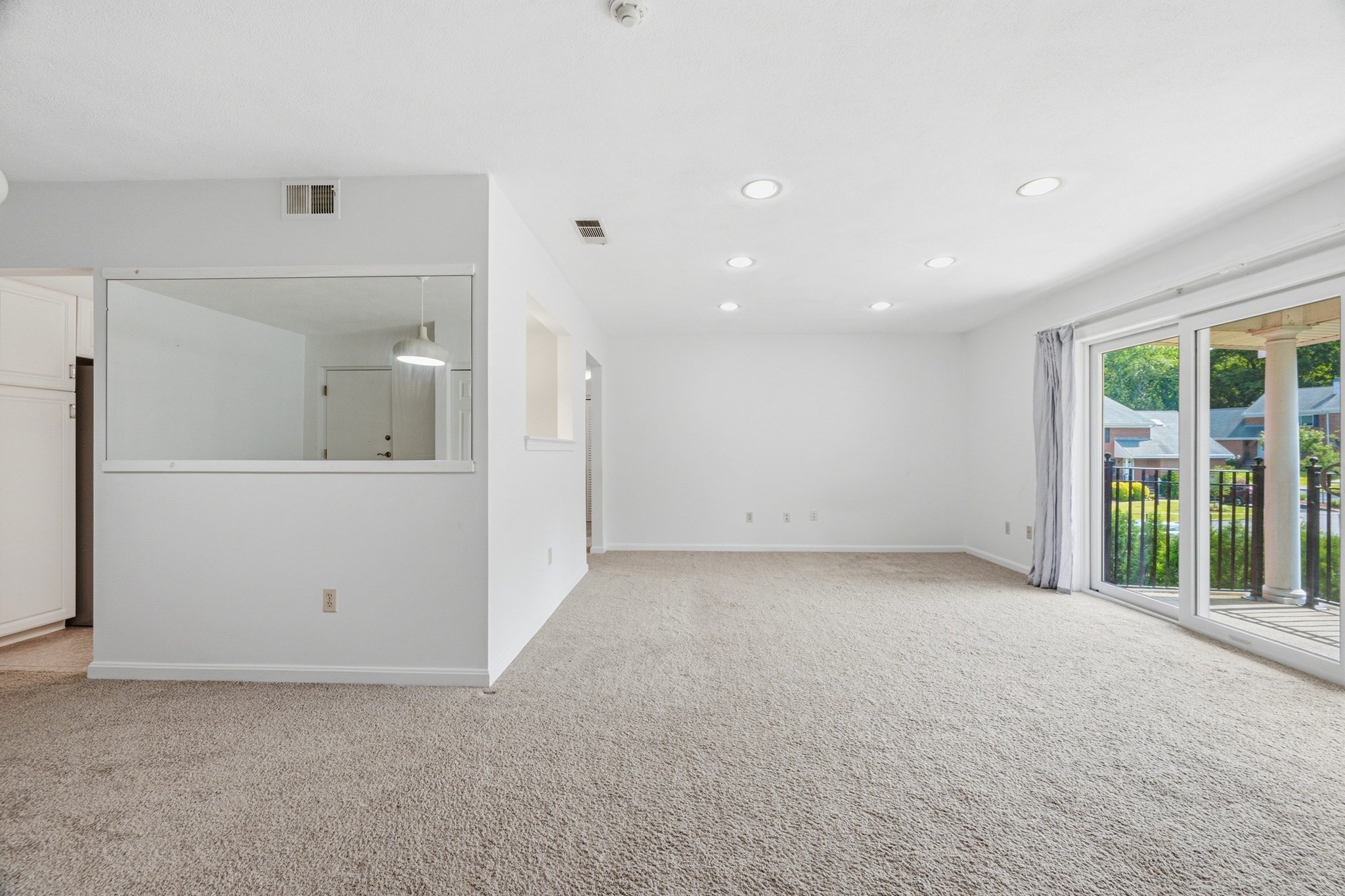 5 April Ln Unit 33, Lexington, MA 02421 - Image 2