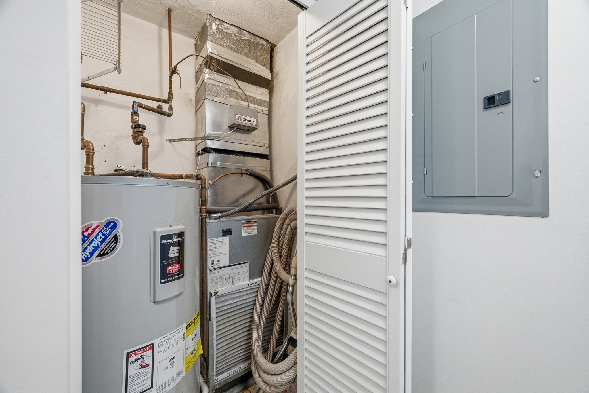 5 April Ln Unit 33, Lexington, MA 02421 - Image 19