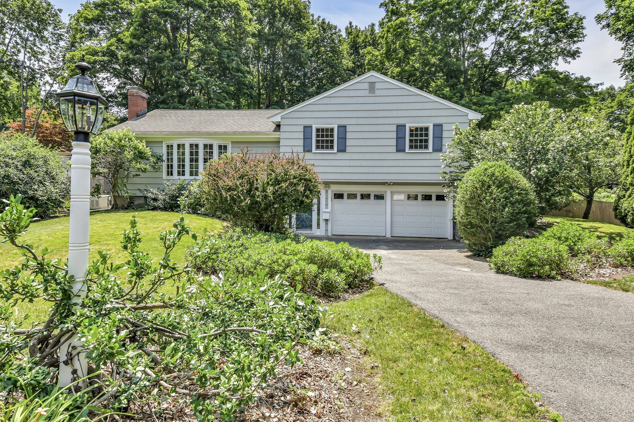 315 Hale St, Beverly, MA 01915