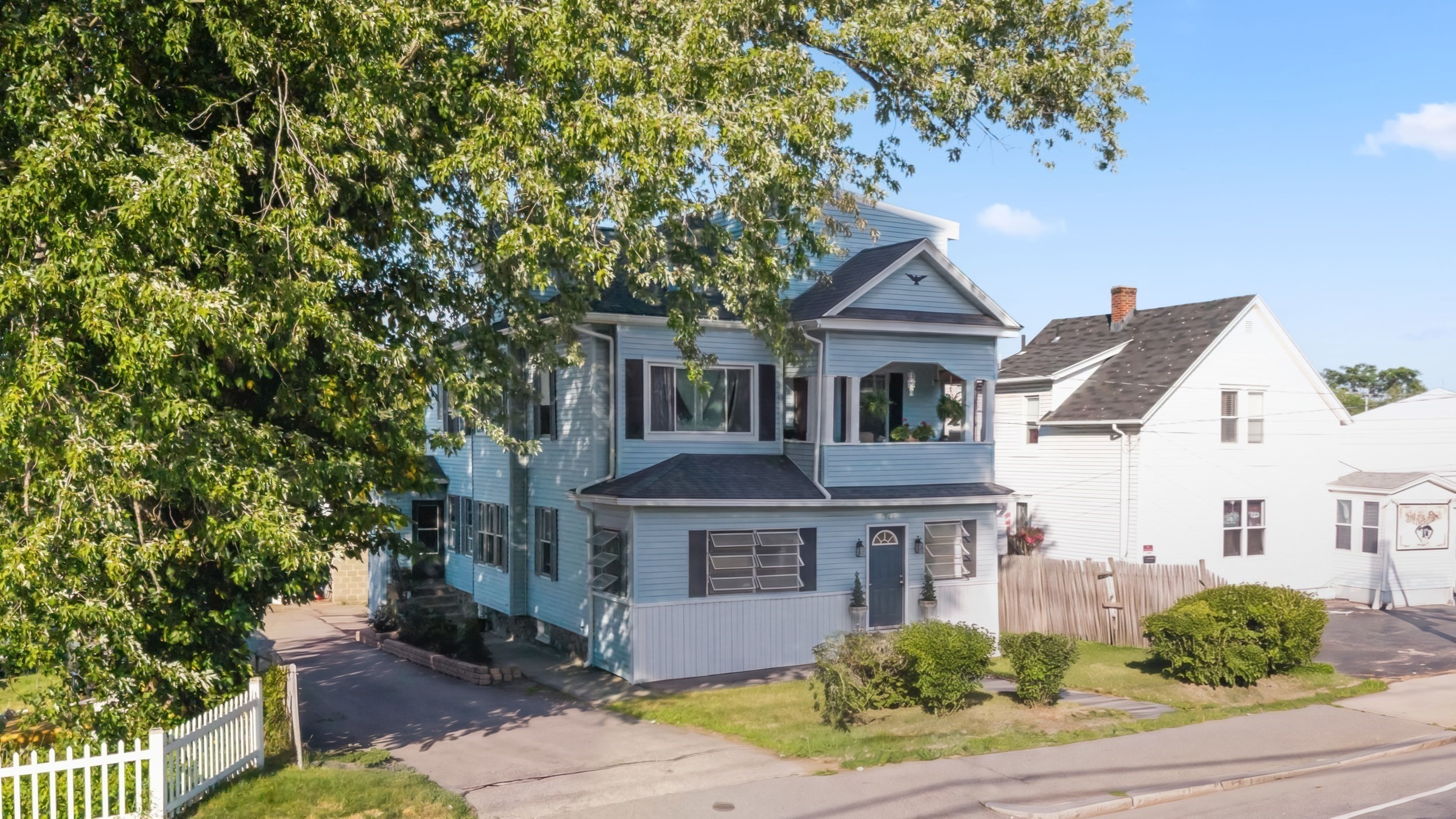 1267 Grafton, Worcester, MA 01604