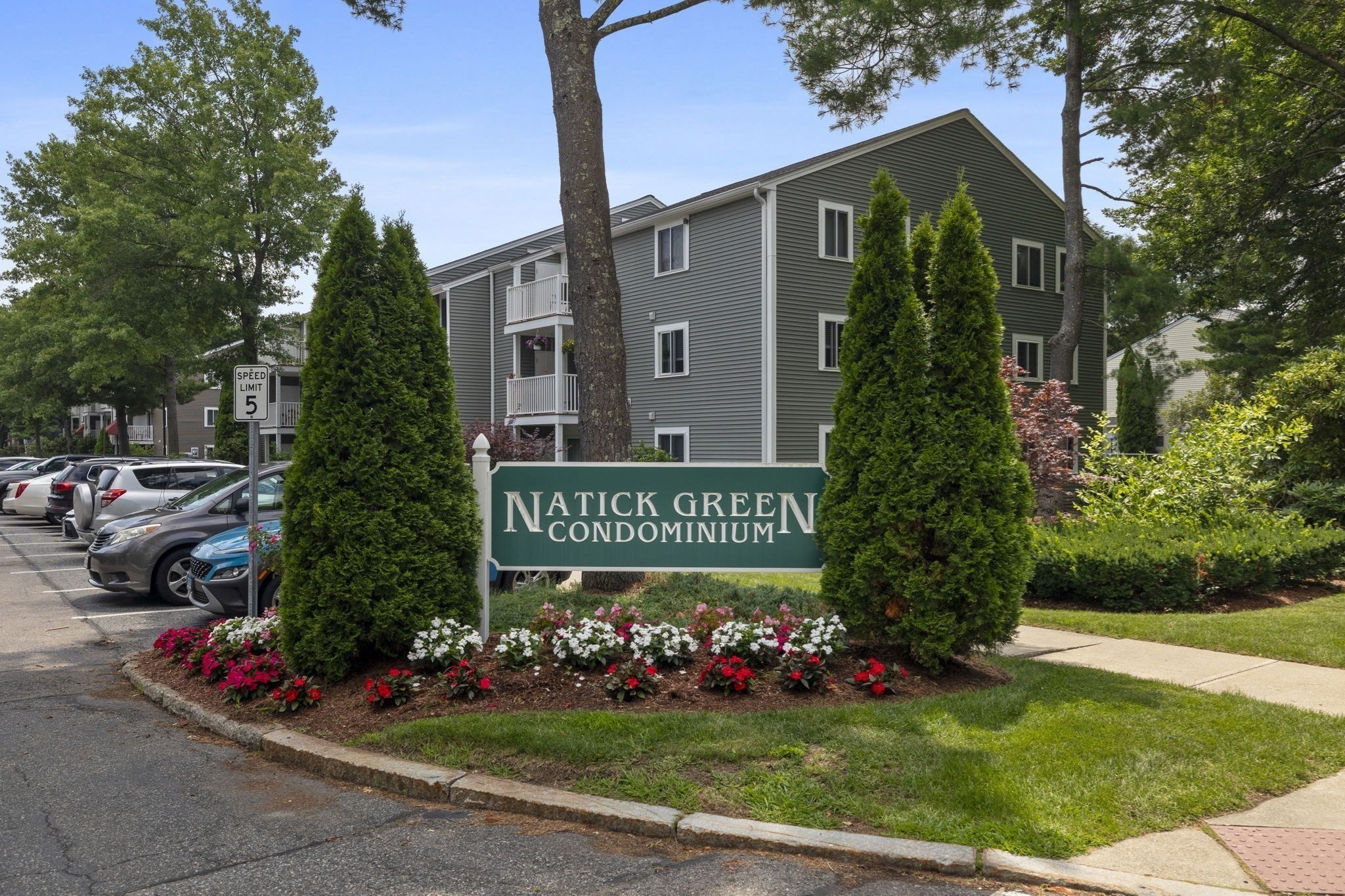 9 Post Oak Ln Unit 16, Natick, MA 01760