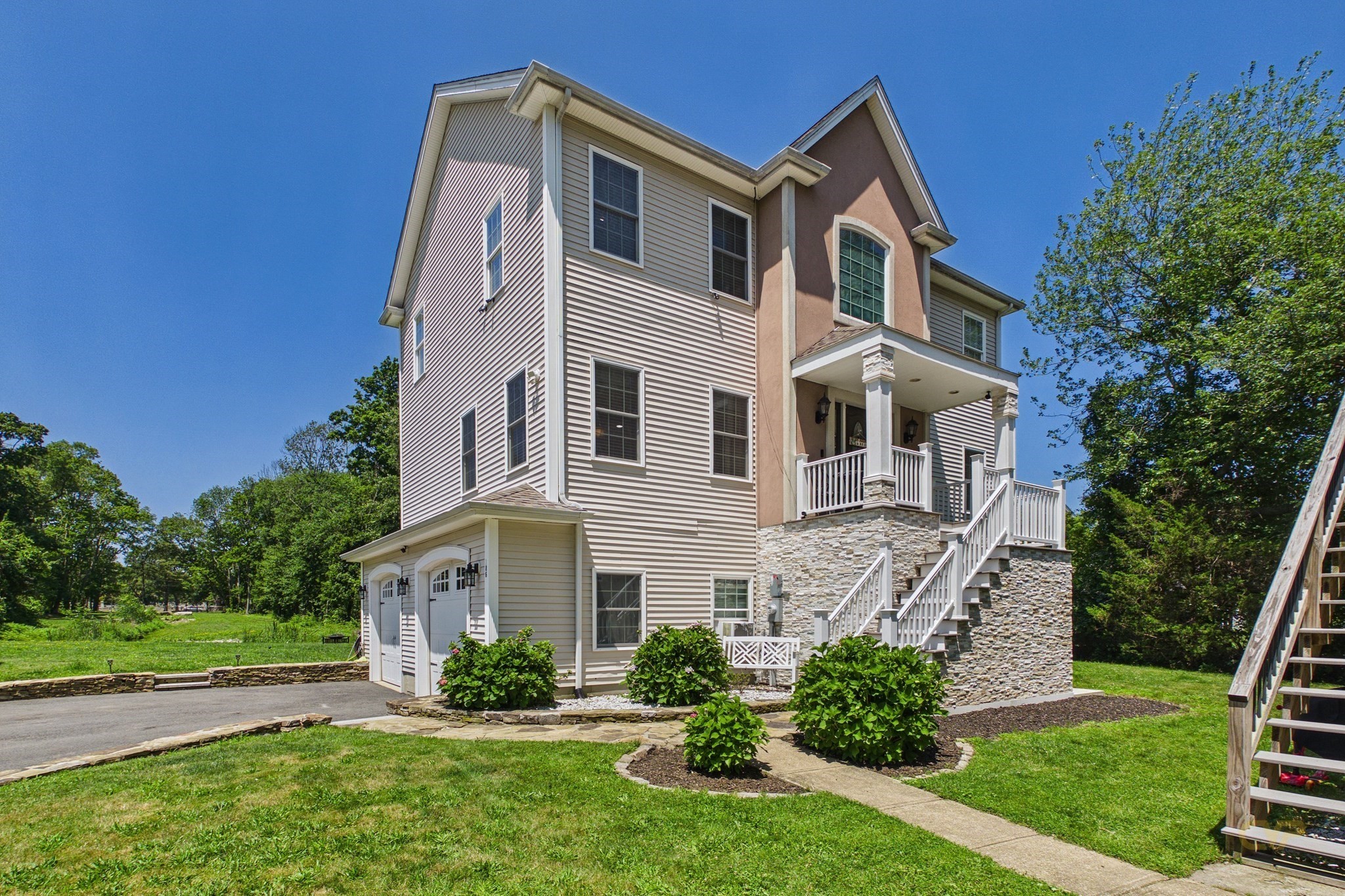 106 David St, Fall River, MA 02720