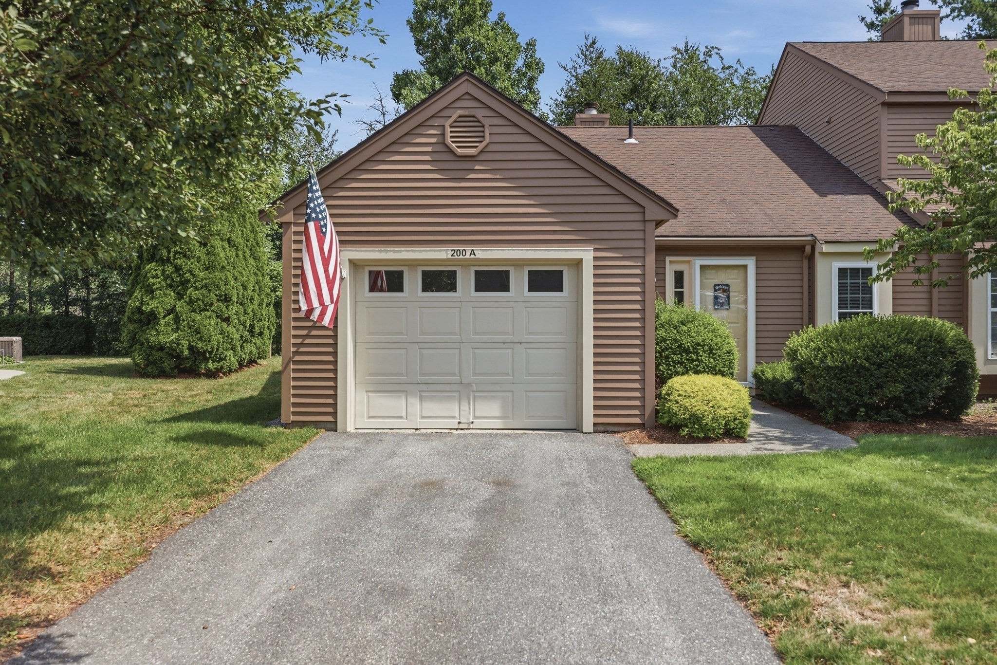 200 Ridgefield Circle Unit 200A, Clinton, MA 01510