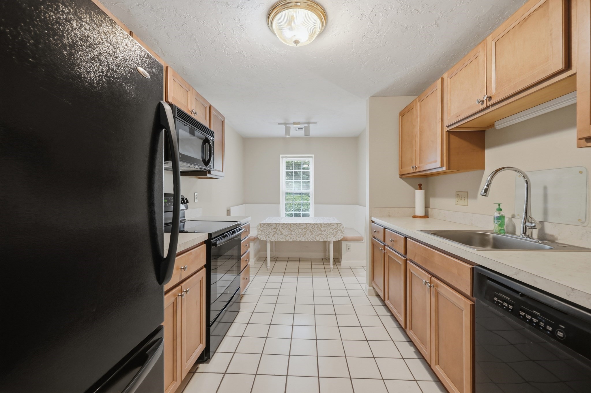 200 Ridgefield Circle Unit 200A, Clinton, MA 01510 - Image 10