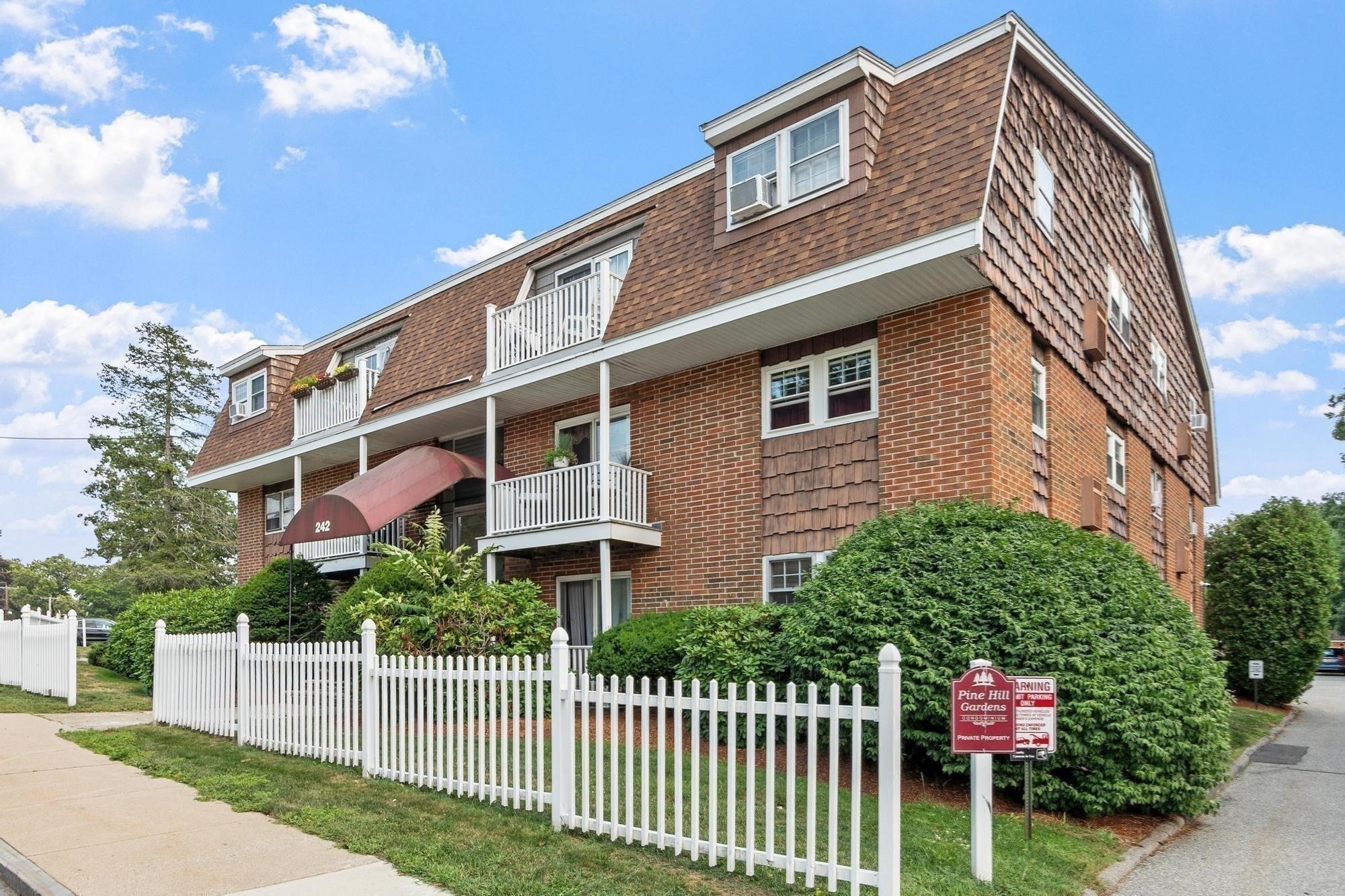 242 Mount Vernon St Unit 6, Lawrence, MA 01843