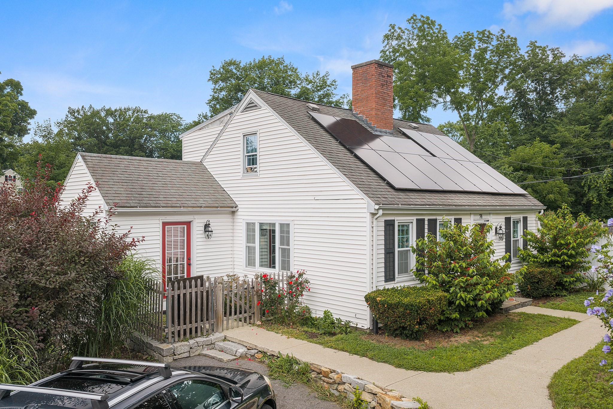 74 North Rd, Chelmsford, MA 01824