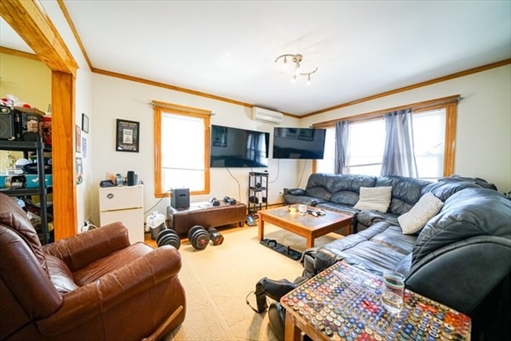 59 Court, Apt 2