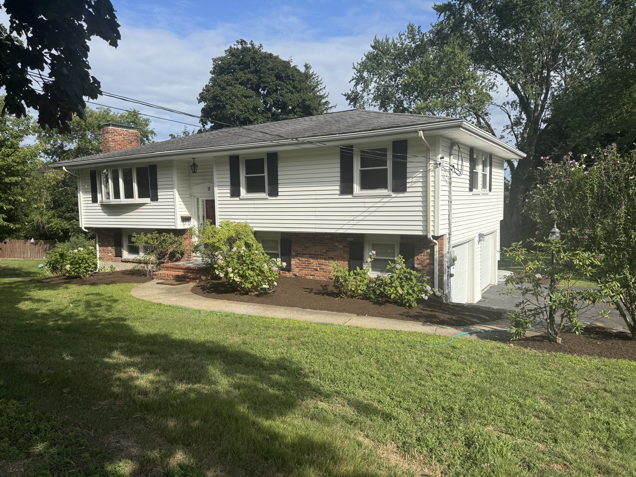 11 Aspen Ct, Dedham, MA 02026