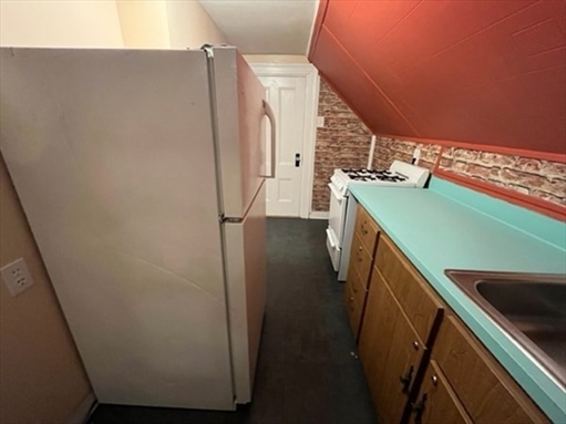 38 Tuttle Street, Apt 2