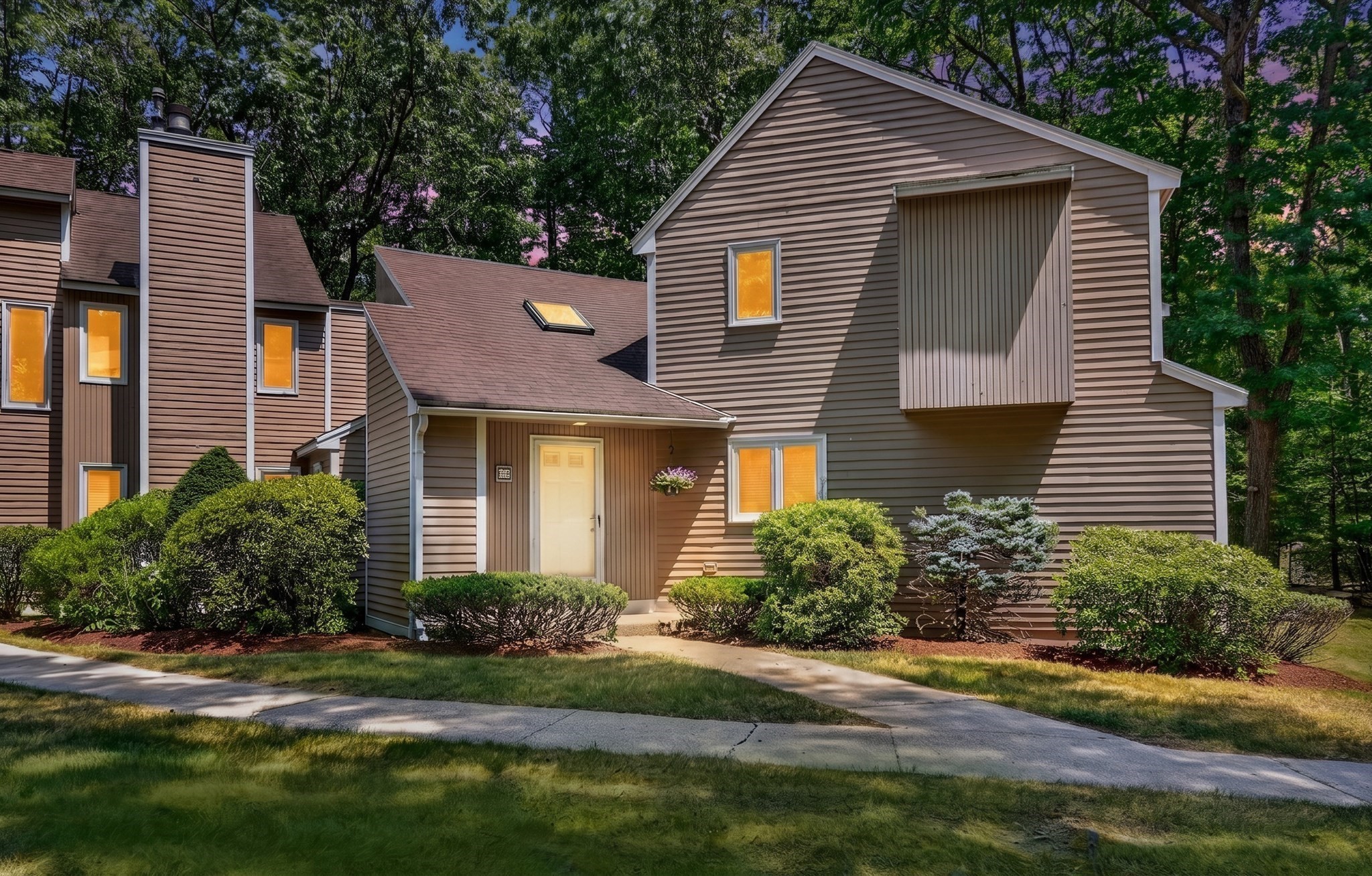 8 Pilgrim Drive Unit A, Westford, MA 01886