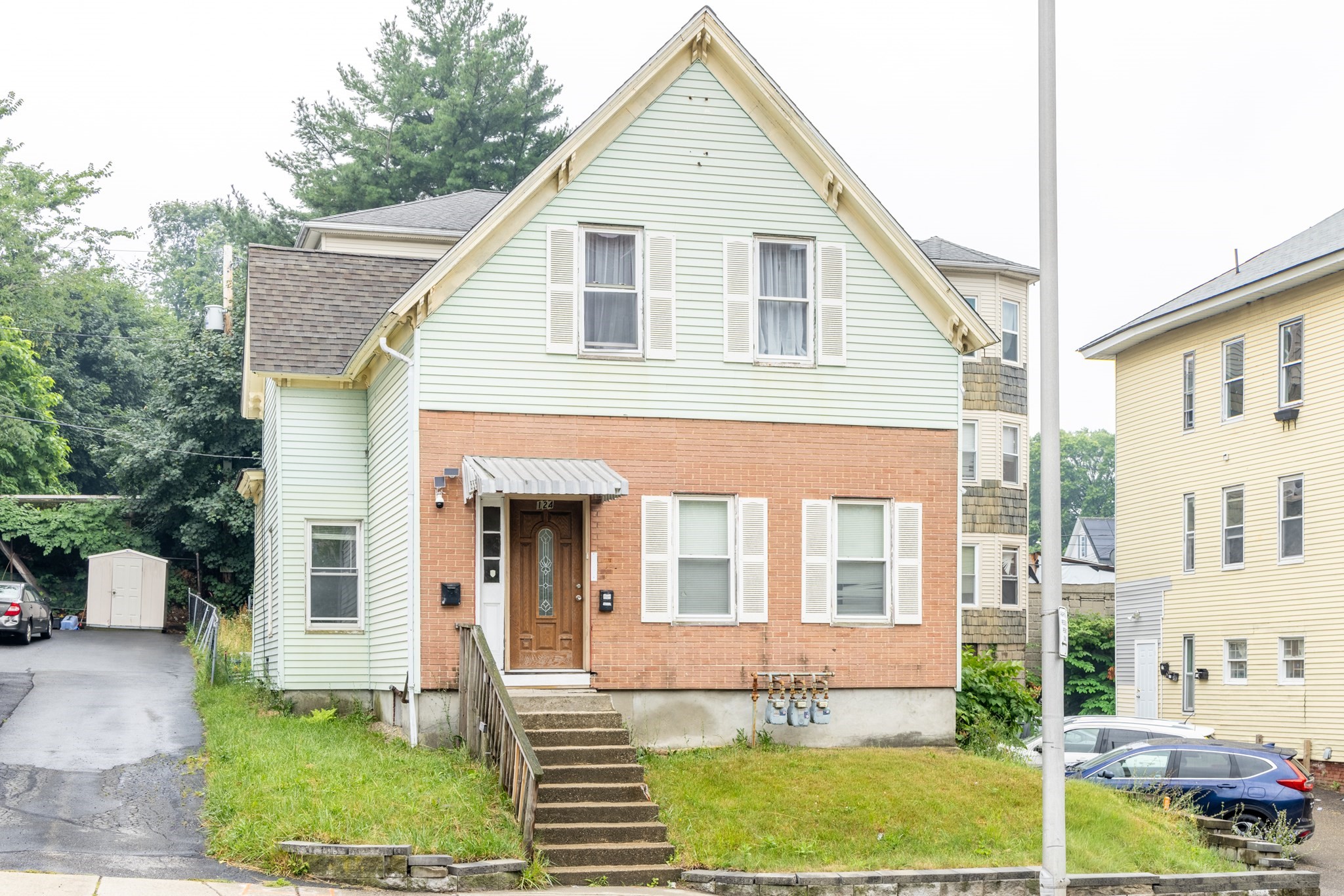 124 Belmont St, Worcester, MA 01605
