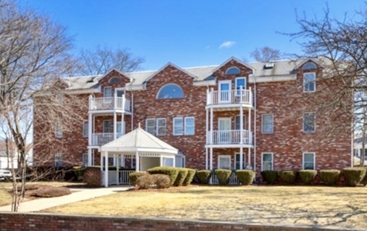 19 Paris Street Unit 203, Medford, MA 02155