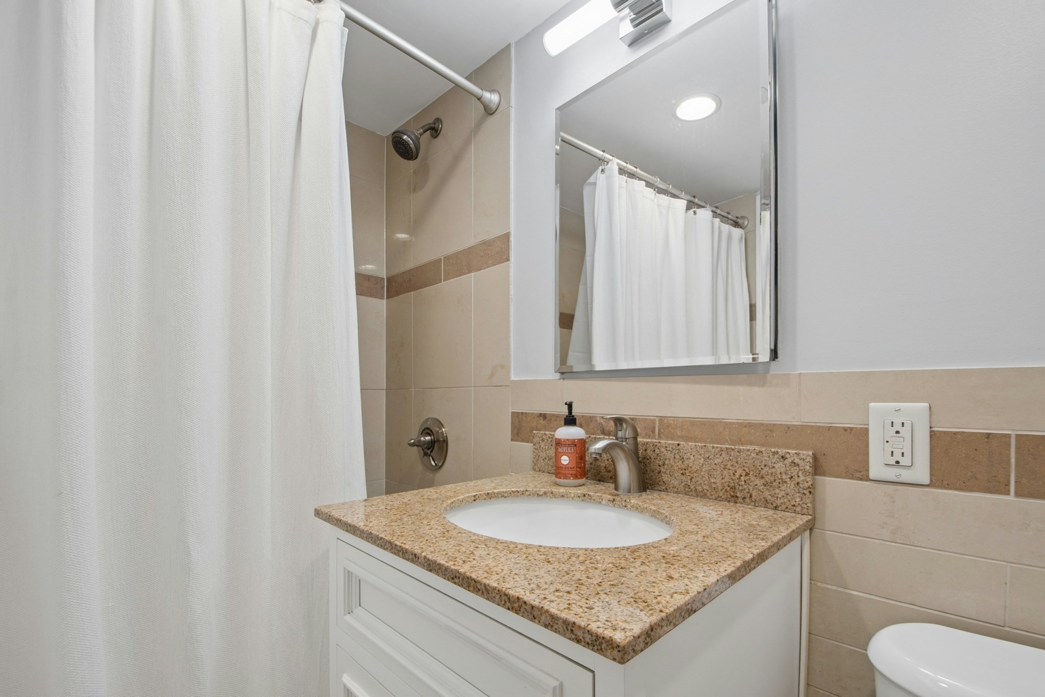 6 Whittier Pl Unit 3L, West End, Boston, MA 02114 - Image 16