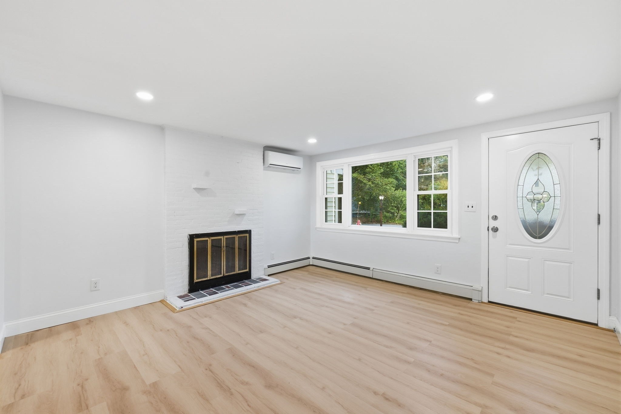 4 Lawrence Rd, Wayland, MA 01778 - Image 2