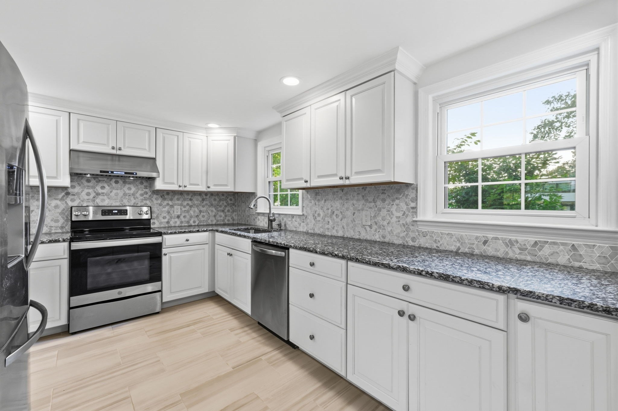4 Lawrence Rd, Wayland, MA 01778 - Image 8
