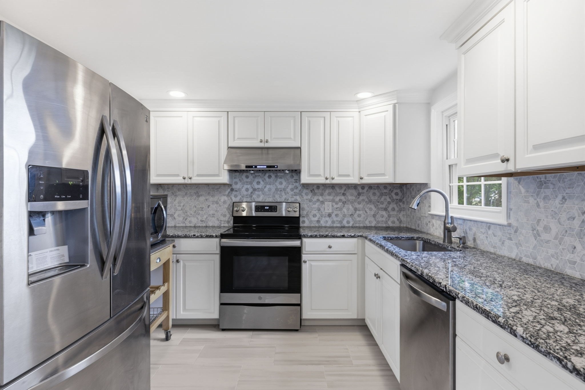 4 Lawrence Rd, Wayland, MA 01778 - Image 9