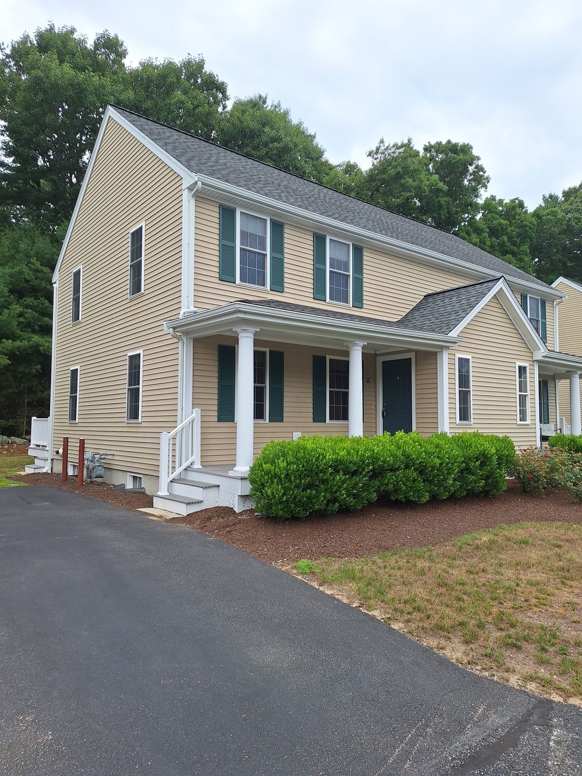 11 Anacki Ln Unit 11, Bridgewater, MA 02324
