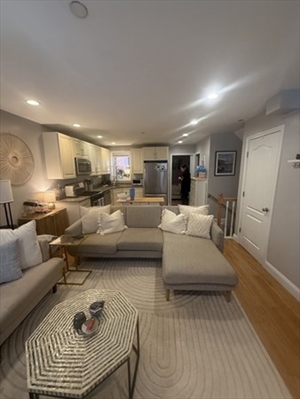 6 Baldwin, Apt 1