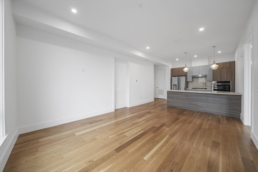 218 Old Colony Avenue, Apt 503