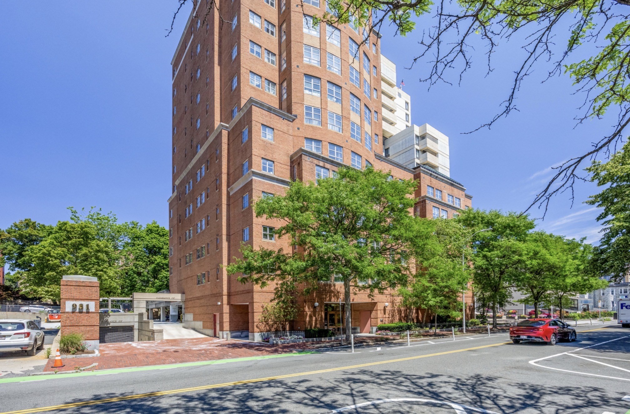 931 Massachusetts Ave Unit 605, Cambridge, MA 02139