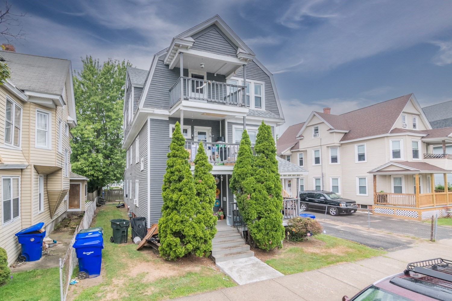 14 Revere St, Springfield, MA 01108