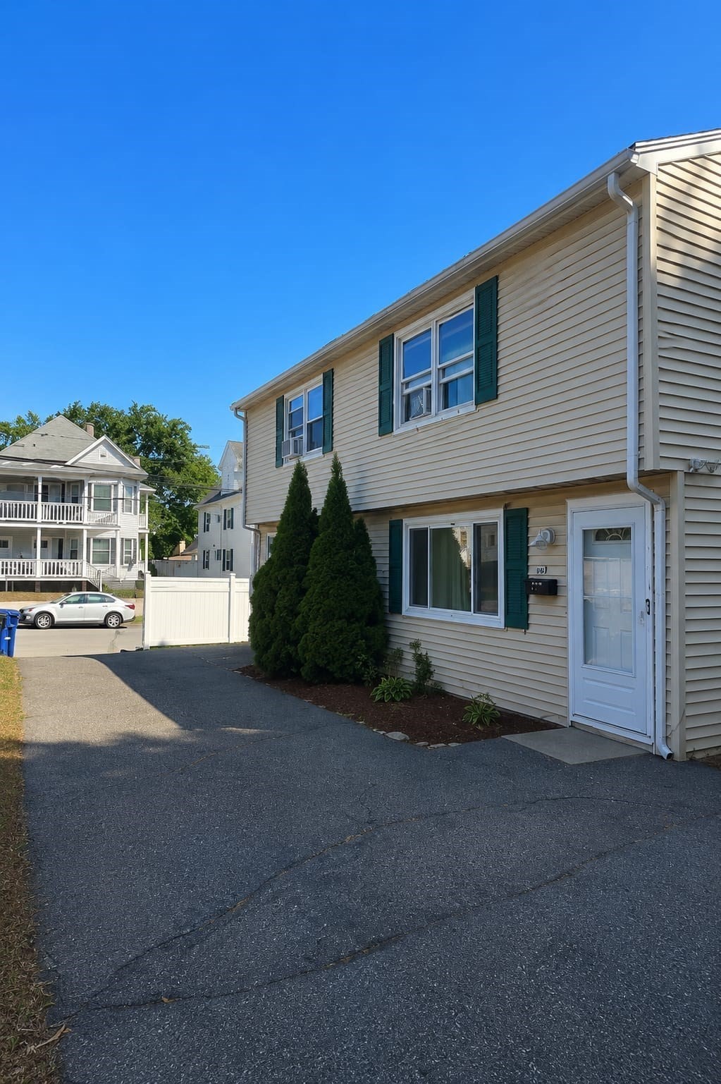 128 Bowdoin St, Lawrence, MA 01843