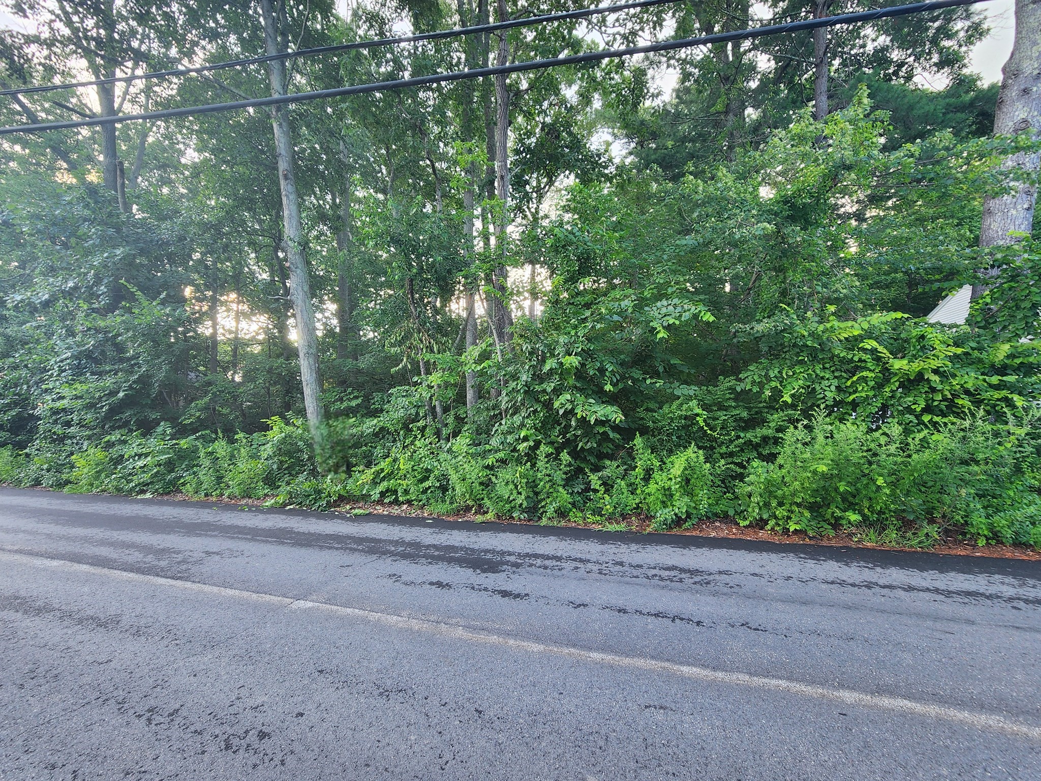20 Lakeside Ave, Webster, MA 01571