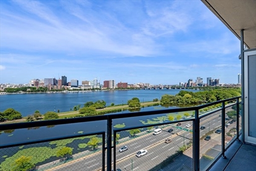 330 Beacon St, Apt 111