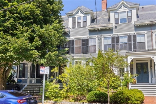 33 Brewster, Apt 33