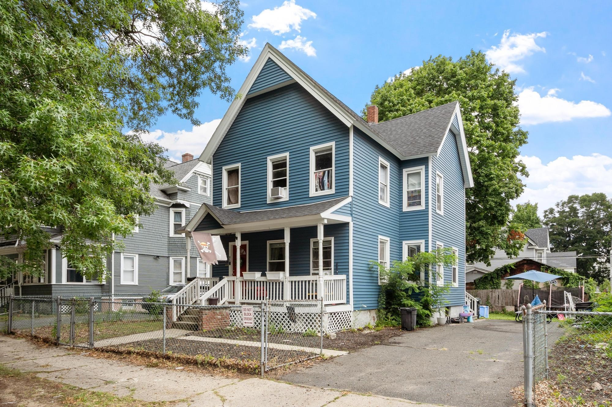 85 Montrose St, Springfield, MA 01109