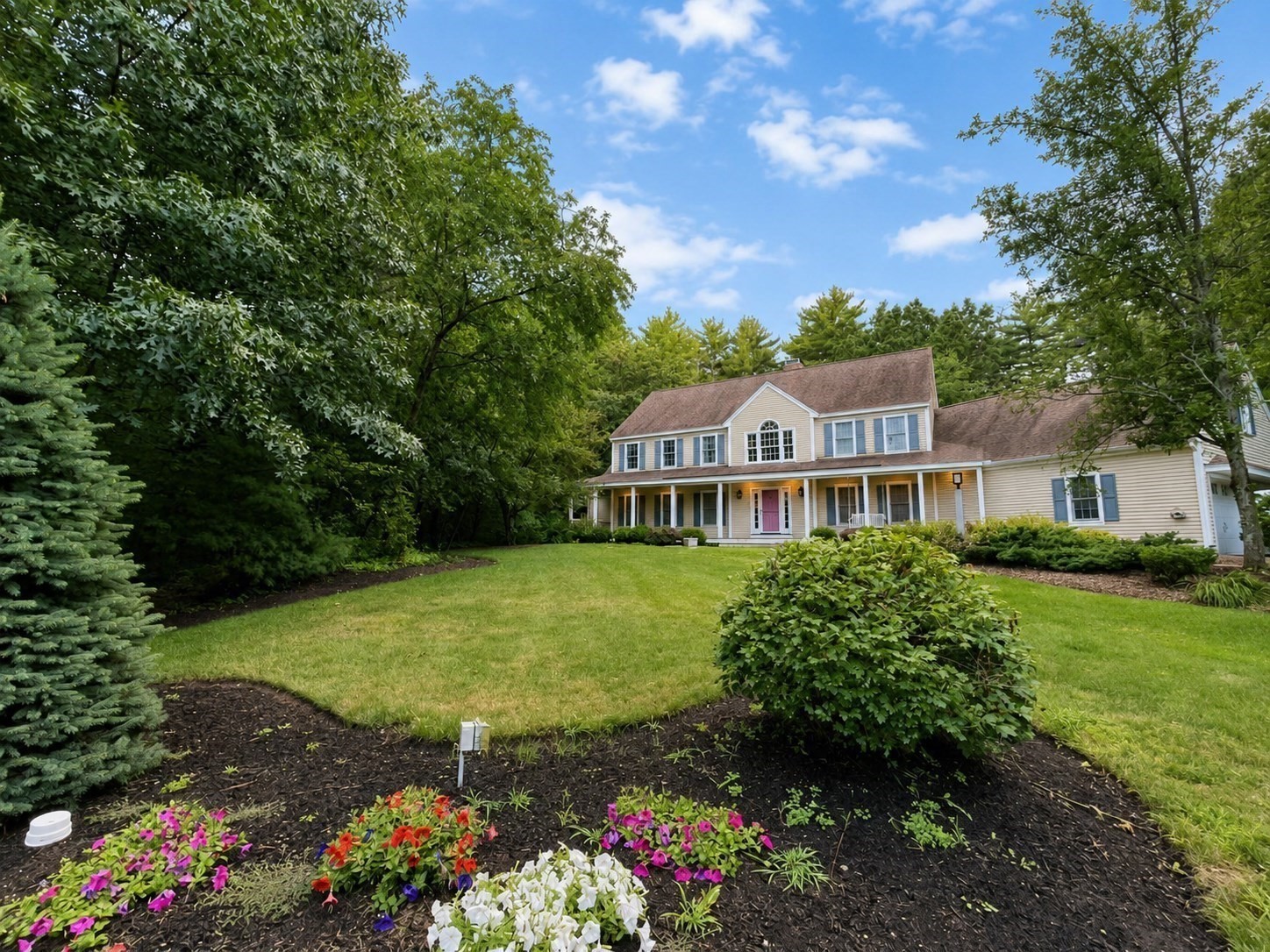 6 Worthington Green, Beverly, MA 01915