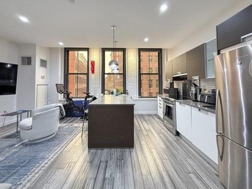 346 Congress St, Apt 313