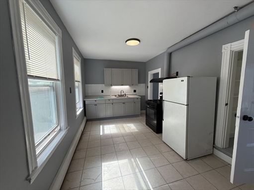 252 East Cottage St, Apt 3