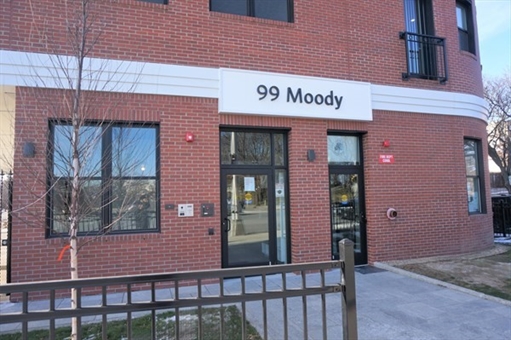 99 Moody Street, Apt 5