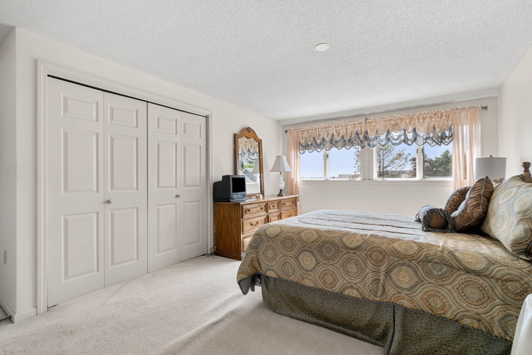 432 Humphrey Street Unit 16, Swampscott, MA 01907 - Image 13
