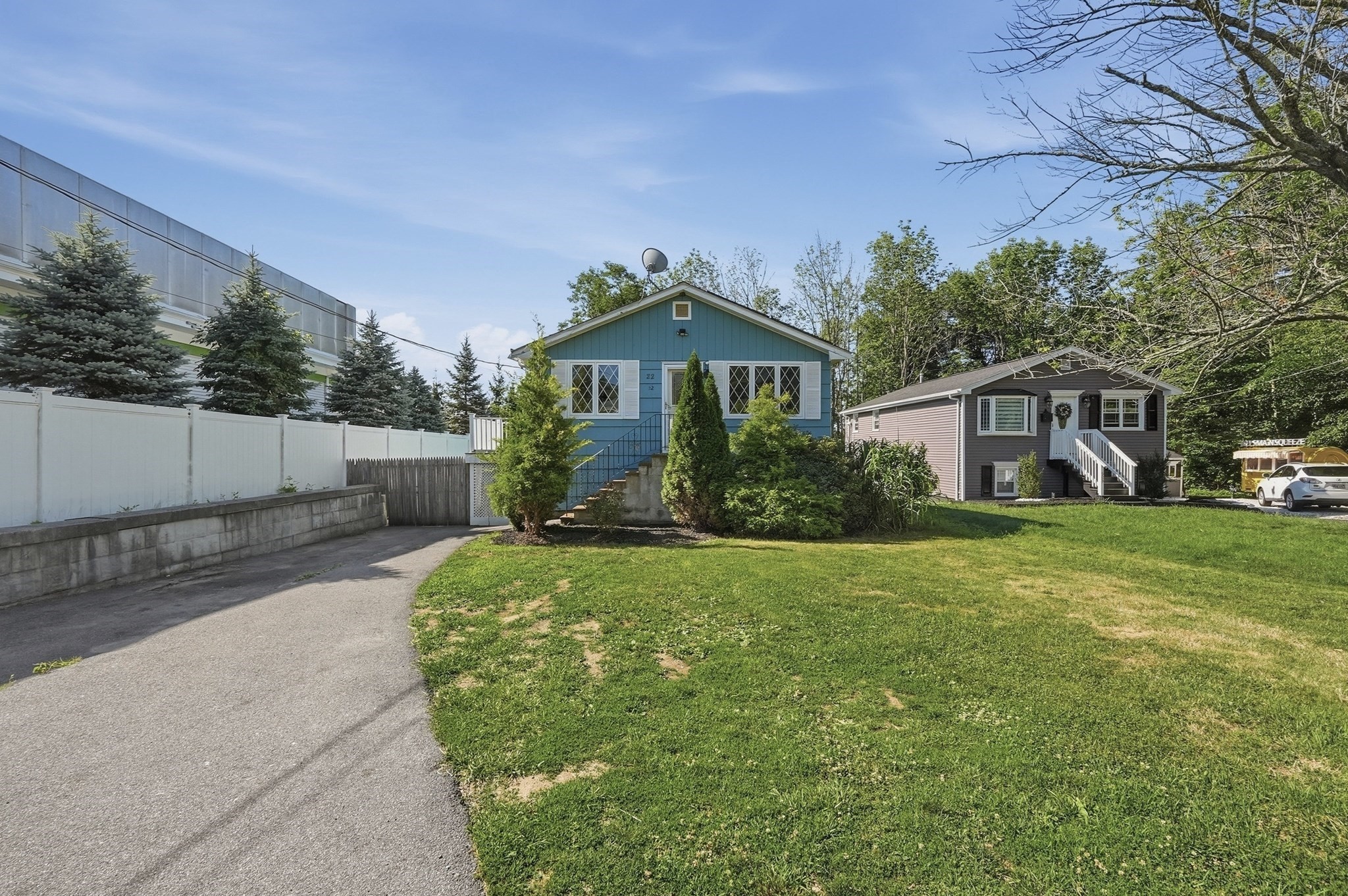 22 Hayward Ave, Brockton, MA 02301