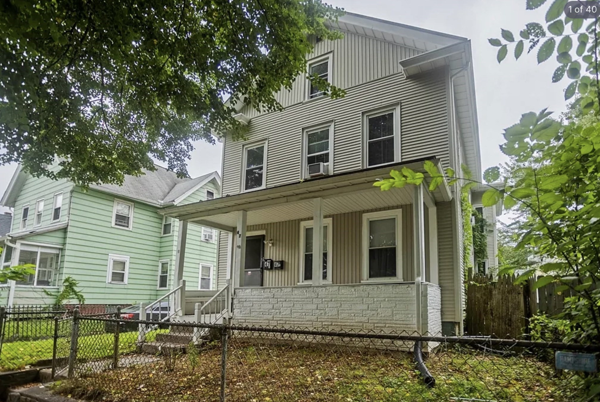 47 Taylor St, Holyoke, MA 01040