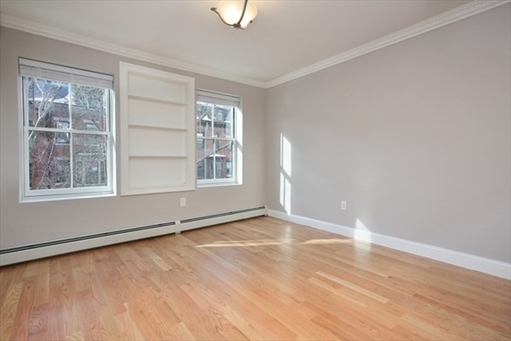 205 W Springfield St, Apt 2