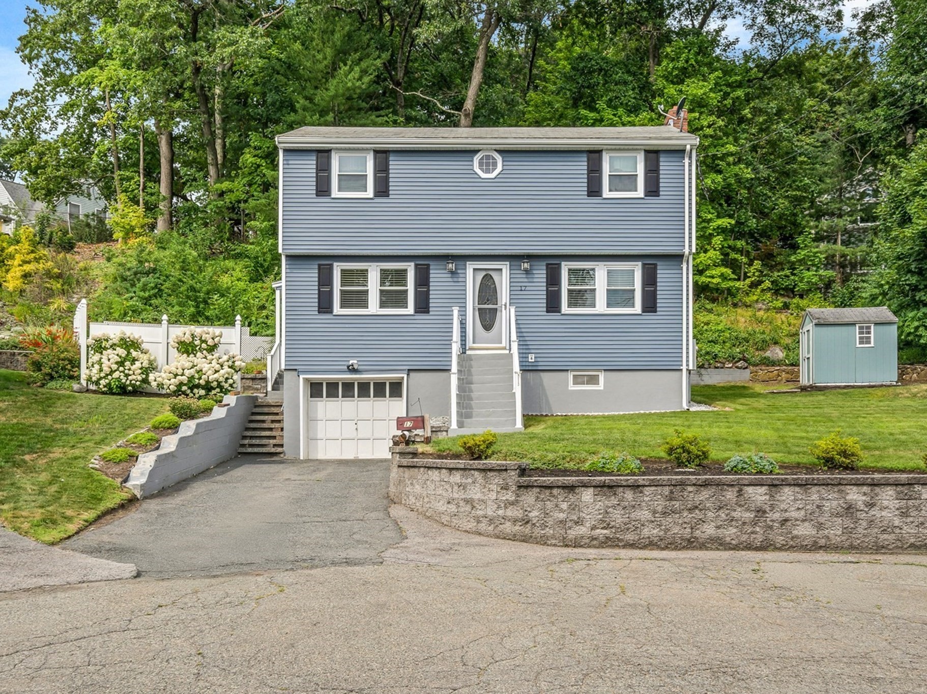17 Dale Cir., Waltham, MA 02451