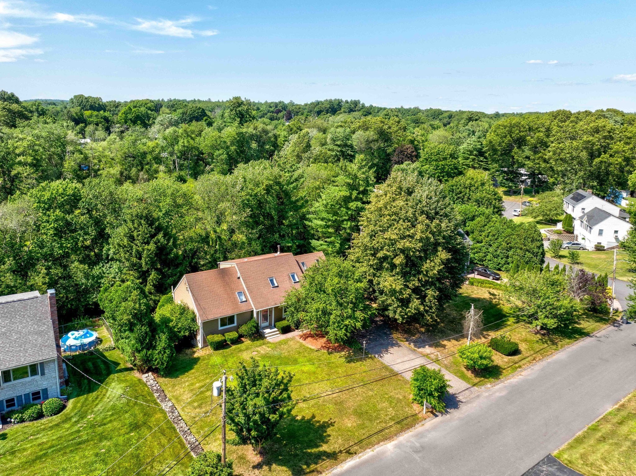 7 Oxyoke Dr, Methuen, MA 01844