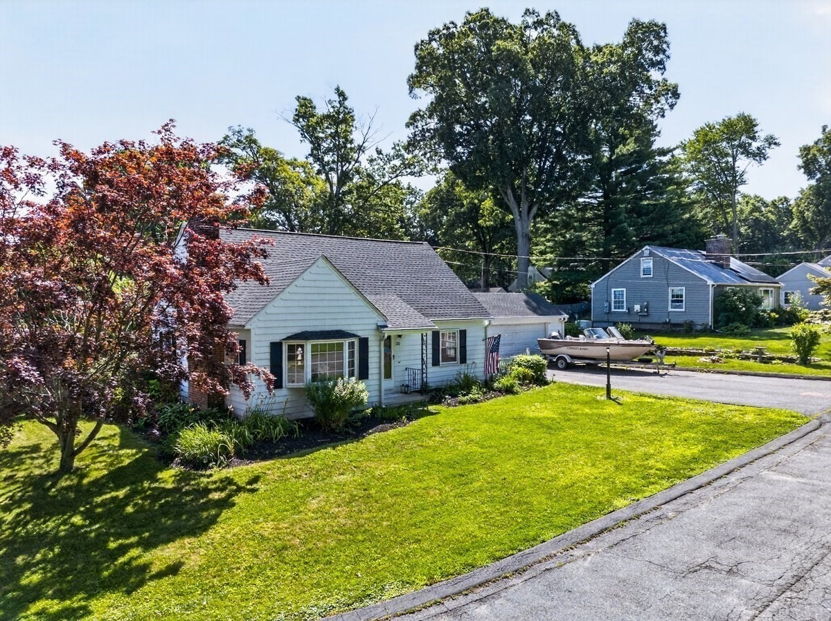 20 Westernview Cir, East Longmeadow, MA 01028