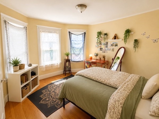 28 Claymoss, Apt 1