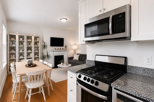 62 West Cedar, Apt C