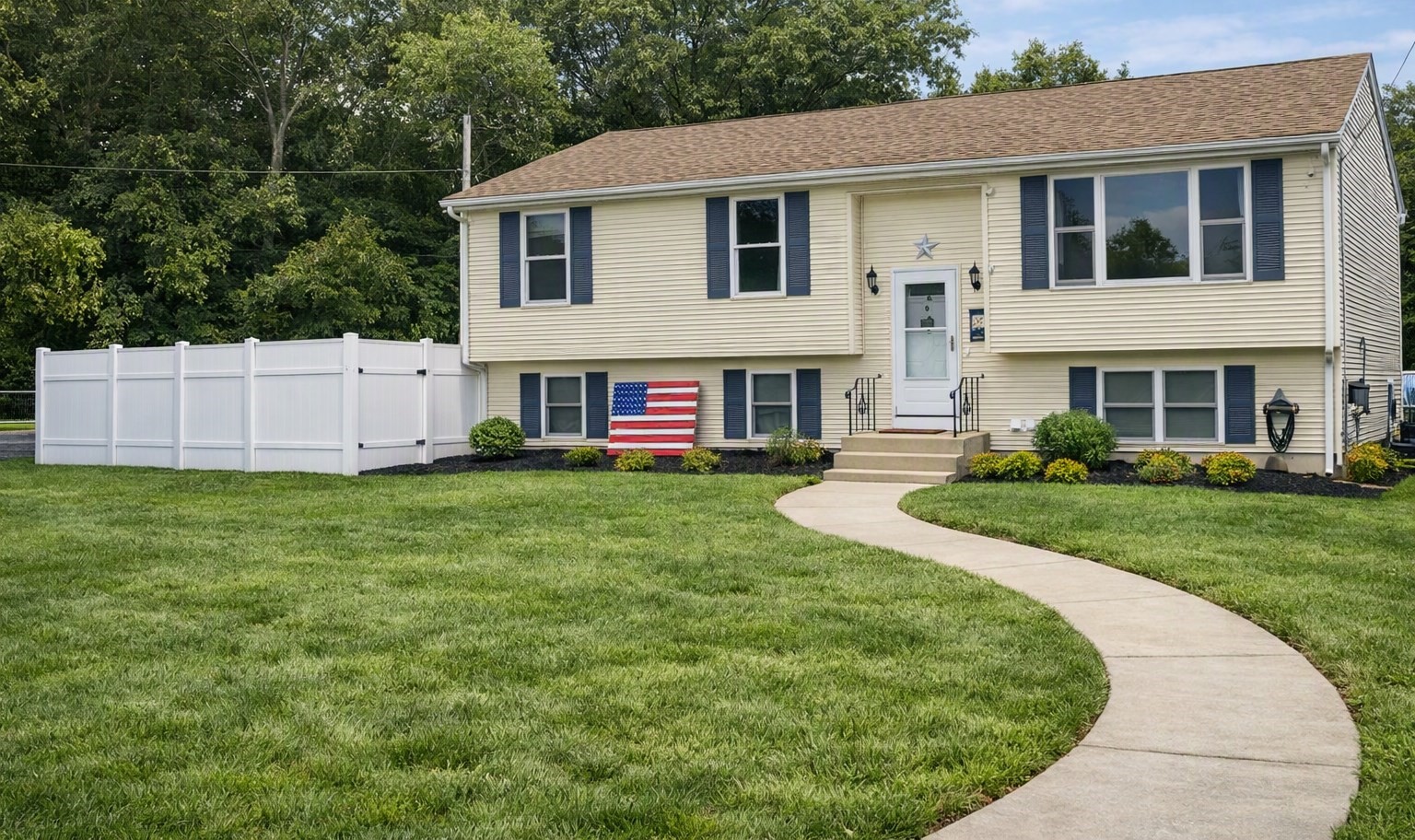 37 Leigh Street, Seekonk, MA 02771
