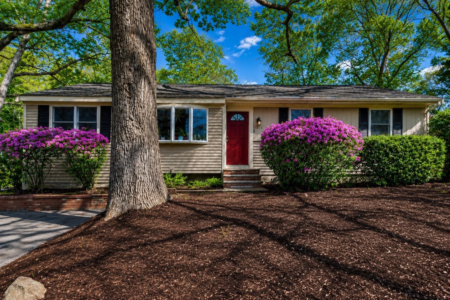 332 Massapoag Ave, Sharon, MA 02067