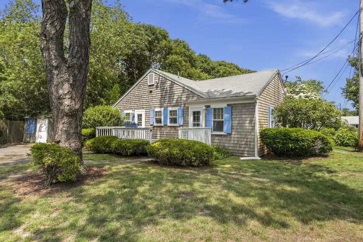230 Gosnold Unit 14ABC, Barnstable, MA 02601